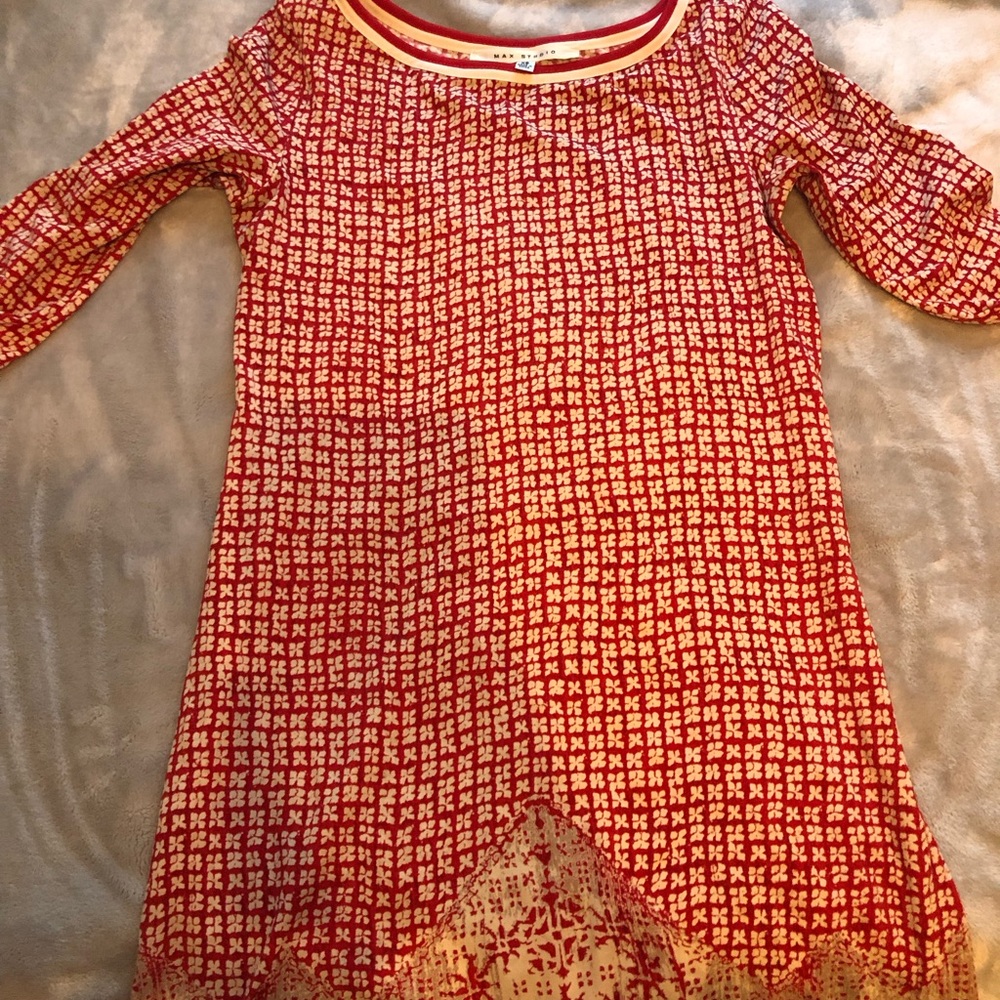 Max Studio Red and White Floral Top